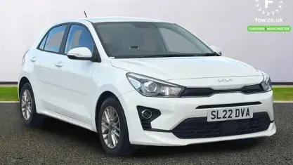 Used Kia Rio Advance 101 HP (74 kW) 2022 White Hatchback