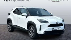 White Used 2022 Toyota Yaris Cross Design SUV | £19,500 (Fair price)