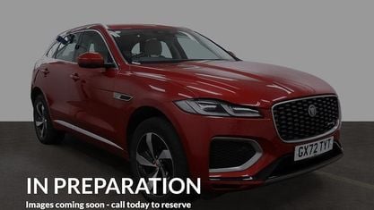 Usado Jaguar F-Pace R-Dynamic 404 HP (297 kW) 2023 Vermelho SUV