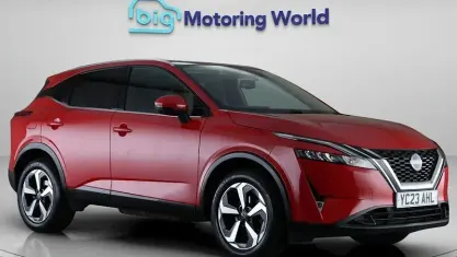 Używany Nissan Qashqai N-Connecta 140 KM (102 kW) 2023 Czerwony SUV