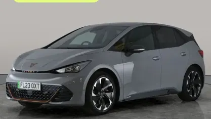 Usado Cupra Born e-Boost 169 kW (230 CV) 2023 Gris Utilitario