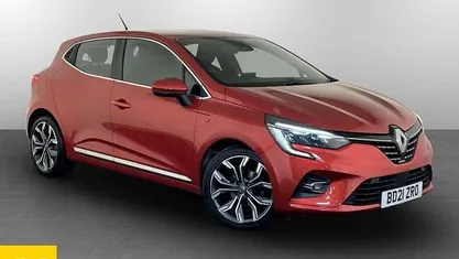 Used 2022 Renault Clio V Version S Hatchback | £7,595 (Fair price)