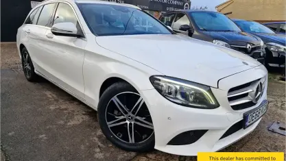 Used Mercedes C200 Premium 160 HP (117 kW) 2019 White Estate