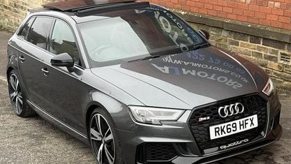 Begagnad Audi RS3 Sport 400 HK (294 kW) 2019 Grå Sedan
