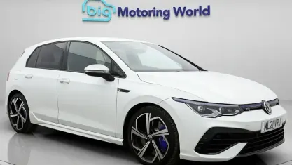 Używany VW Golf VIII R 320 KM (235 kW) 2024 Hatchback