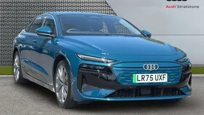 Used Audi A6 e-tron Sport 269 kW (367 HP) 2025 Blue Hatchback
