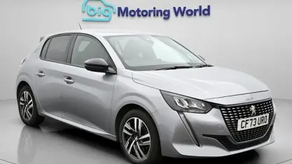 Second-hand Peugeot 208 Allure+ 131 CP (96 kW) 2023 Gri Hatchback