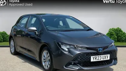 Used Toyota Corolla 140 HP (102 kW) 2026 Hatchback