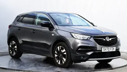 Used Vauxhall Grandland X SRi 131 HP (96 kW) 2020 Grey SUV