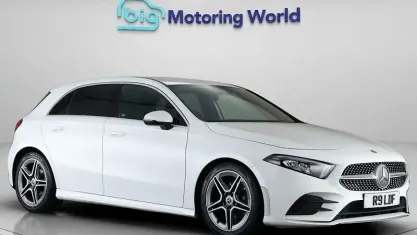 Usado Mercedes A180 AMG line 136 HP (100 kW) 2020 Branco Citadino