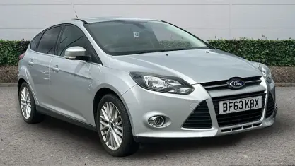Used Ford Focus Zetec 116 HP (85 kW) 2013 Silver Hatchback