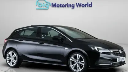 Used Vauxhall Astra SRi 150 HP (110 kW) 2018 Black Hatchback