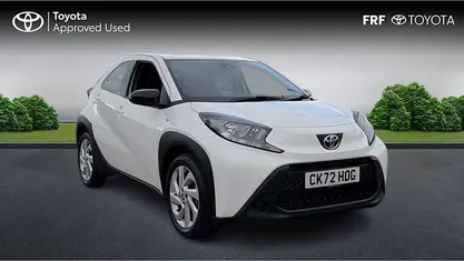 Used Toyota Aygo X PURE 72 HP (52 kW) 2025 SUV
