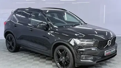 Used Volvo XC40 R-Design 211 HP (155 kW) 2021 Black SUV