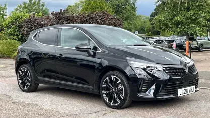 New Renault Clio Techno 90 HP (66 kW) 2026 Metallic  diamond black  Hatchback