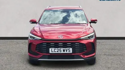 Used MG ZS Trophy 196 HP (144 kW) 2024 Tri coat  dynamic red SUV