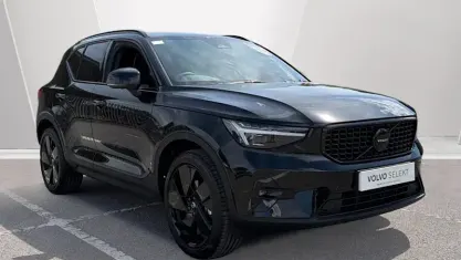 New Volvo XC40 Plus 197 HP (144 kW) 2026 Black SUV