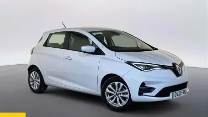Used Renault Zoe Iconic 100 kW (136 HP) 2021 White Hatchback