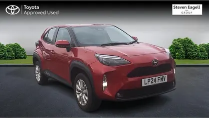 Used 2025 Toyota Yaris Hybrid Estate | £22,383 (Good price)