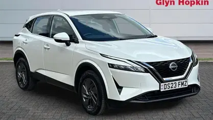 Used Nissan Qashqai Acenta Premium 140 HP (102 kW) 2023 White SUV