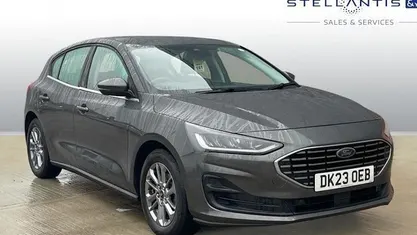 Used Ford Focus Titanium 155 HP (114 kW) 2023 Blue Hatchback