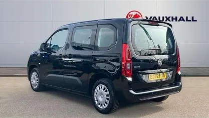 Used Vauxhall Combo Edition 102 HP (75 kW) 2022 MPV