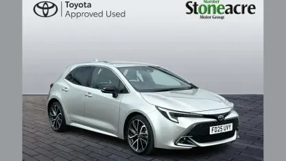 Used Toyota Corolla 140 HP (102 kW) 2025 Silver Hatchback