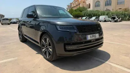 Used Land Rover Range Rover SE 400 HP (294 kW) 2023 Grey SUV