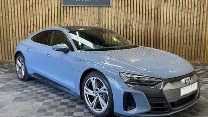 Used Audi e-tron GT quattro Design 389 kW (530 HP) 2024 Sedan