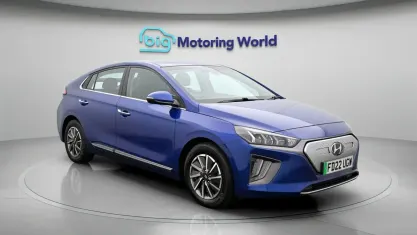 Usado Hyundai Ioniq Premium 100 kW (136 HP) 2021 Azul Citadino