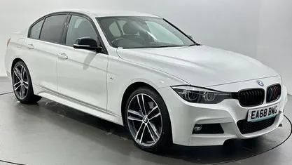 White Used 2018 BMW 320 M Sport Sedan | £15,917 (Good price)