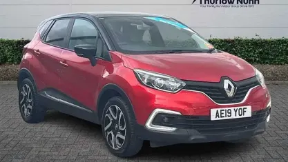 Used Renault Captur Iconic 90 HP (66 kW) 2019 Black SUV