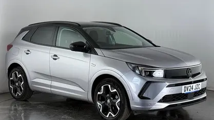 Grey Used 2024 Vauxhall Grandland X Ultimate SUV | £19,400 (Good price)