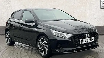 Black Used 2022 Hyundai i20 Premium Hatchback | £15,230 (Fair price)