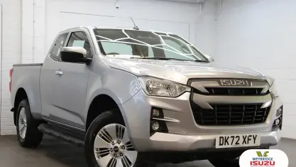 Used Isuzu D-Max 165 HP (121 kW) 2022 Silver Pickup