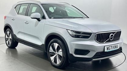 Usado Volvo XC40 Inscription 211 HP (155 kW) 2021 Prateado SUV