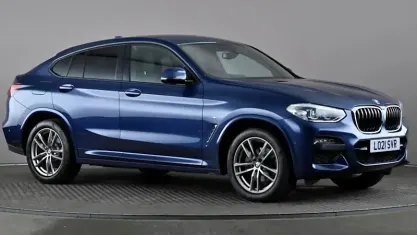 Begagnad BMW X4 M Sport 190 HK (139 kW) 2021 Blå SUV