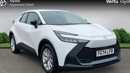 Used Toyota C-HR 140 HP (102 kW) 2026 SUV