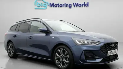 Used Ford Focus ST-Line 155 HP (114 kW) 2023 Blue Estate