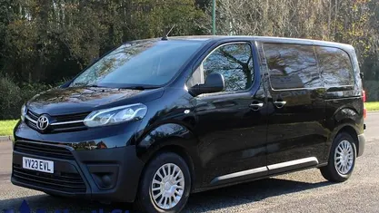 Used Toyota Proace 120 HP (88 kW) 2024 MPV