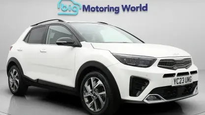 Second-hand Kia Stonic GT-Line S 120 CP (88 kW) 2023 Alb SUV