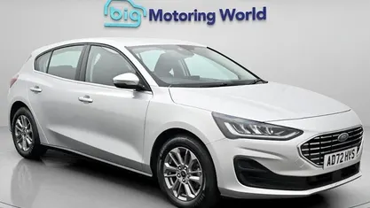 Used Ford Focus Titanium 155 HP (114 kW) 2023 Silver Hatchback