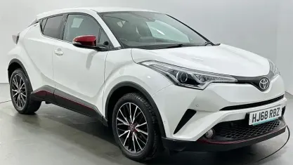 Used Toyota C-HR 116 HP (85 kW) 2018 White SUV