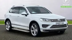 White Used 2017 VW Touareg R-line Plus SUV | £20,499 (Good price)