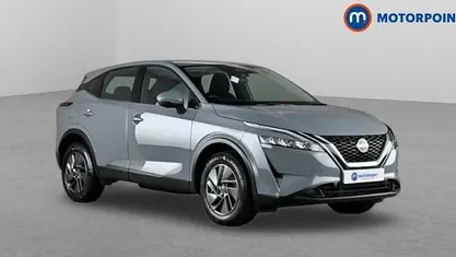 Usado Nissan Qashqai Acenta Premium 140 HP (102 kW) 2022 Cinzento SUV