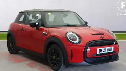 Used Mini Cooper Level 2 135 kW (184 HP) 2023 Hatchback