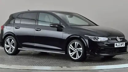 Used VW Golf VIII R-line 150 HP (110 kW) 2023 Black Hatchback