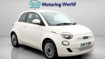 Second-hand Fiat 500e Passion 86 kW (118 CP) 2021 Alb Hatchback