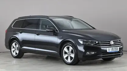 Usado VW Passat SE 150 HP (110 kW) 2023 Carrinha