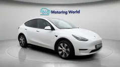 White Used 2022 Tesla Model Y Long Range AWD SUV | £24,400 (Fair price)